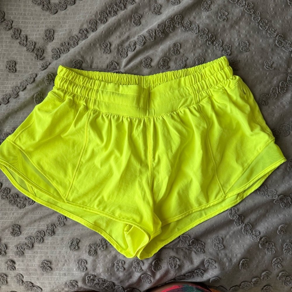 Lululemon Hotty Hot Low-Rise Lined 2.5”